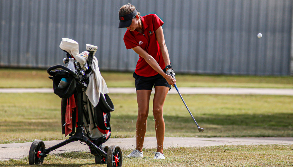 UHV's Emmily Bickelmann posted her sixth top 10 finish of the season and earned her fourth weekly award.